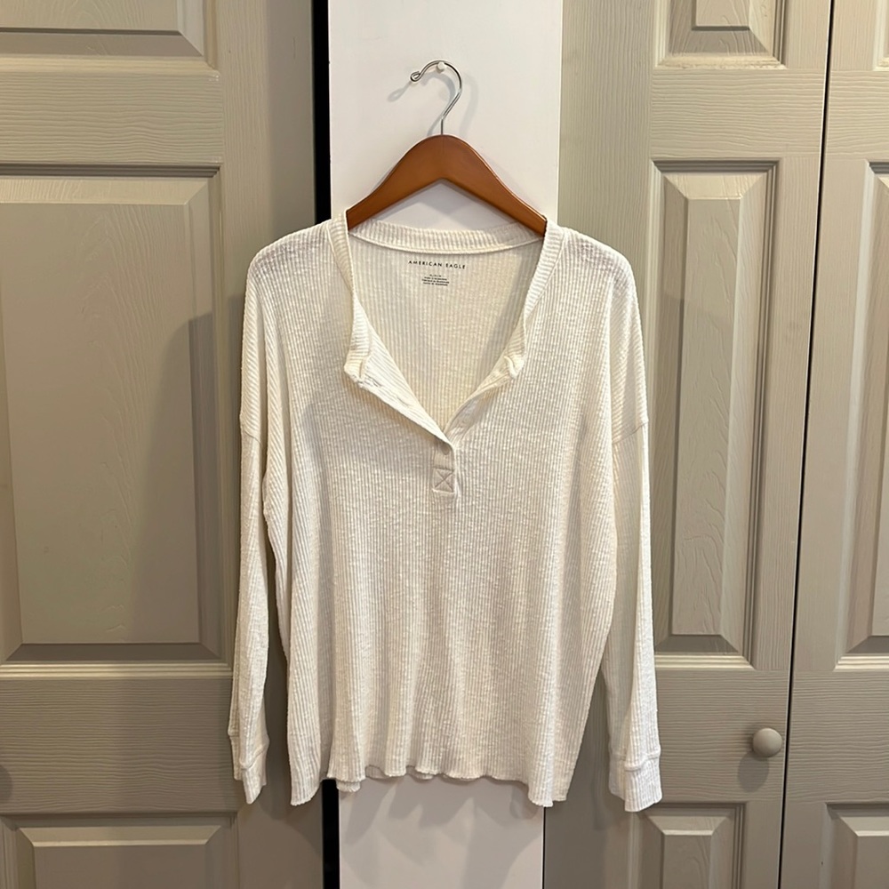 American Eagle Long Sleeve Henley